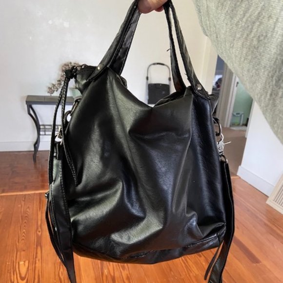 Medium/large size black purse - Picture 2 of 9
